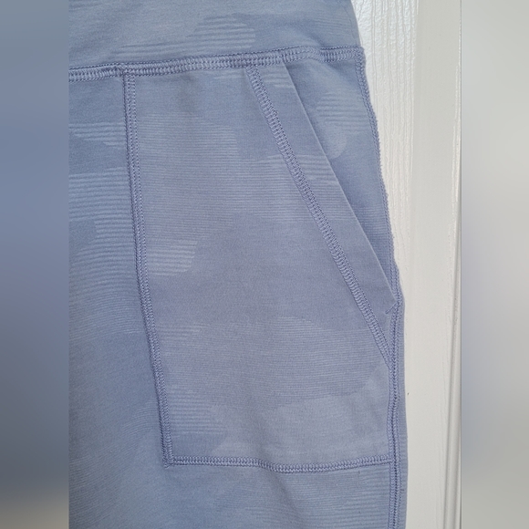 Aerie Blue Biker Shorts - Picture 4 of 9